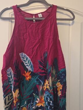 Old Navy Berry Pink Tank Top